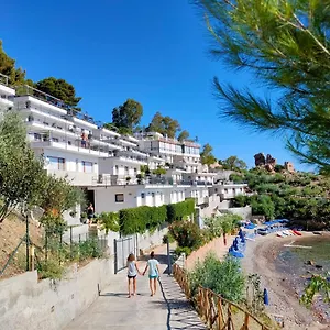 Blue Bay 3* צ'פאלו