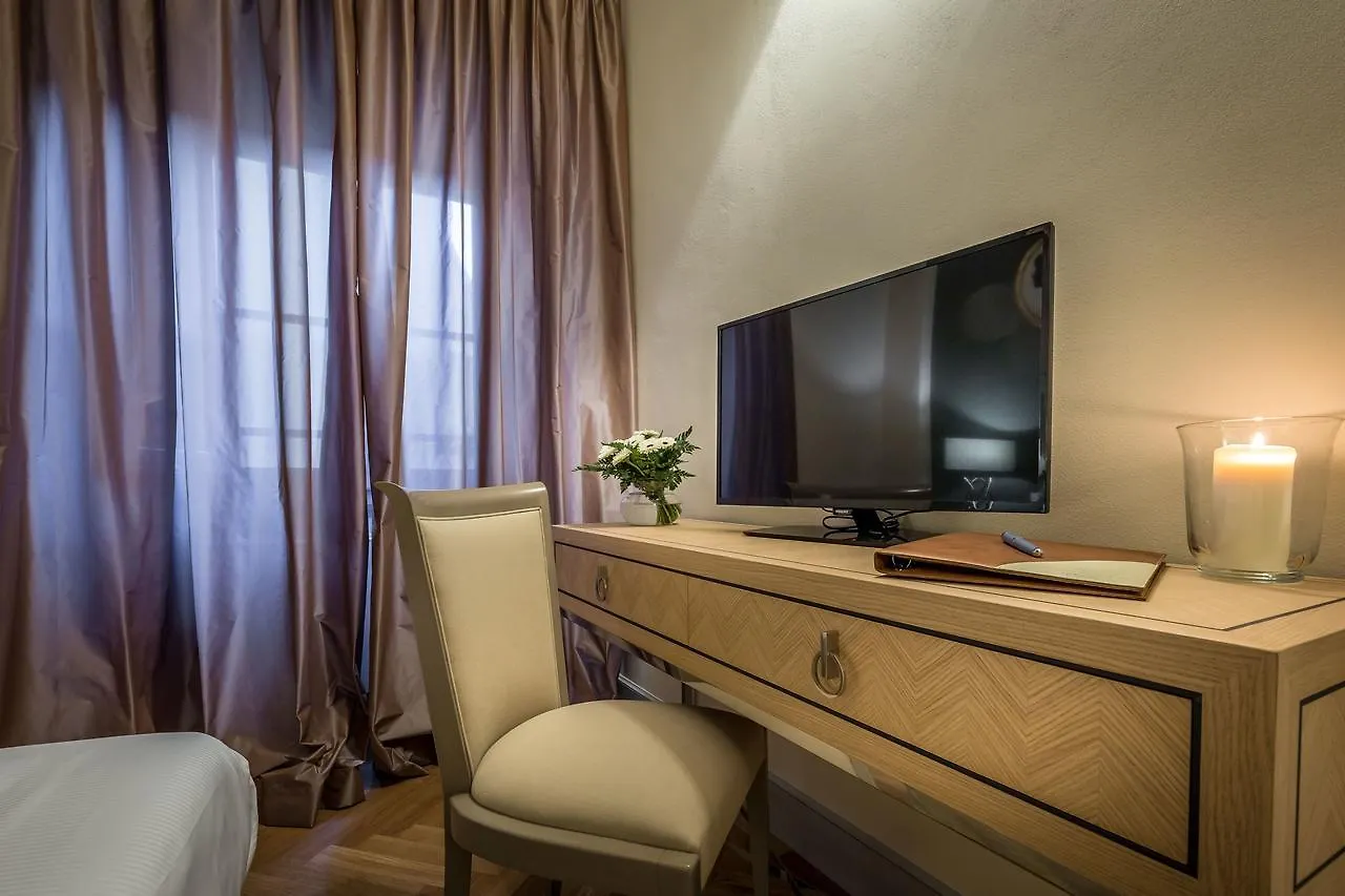 Palazzo Ridolfi - Residenza D'Epoca Hotel Florence 3*,
