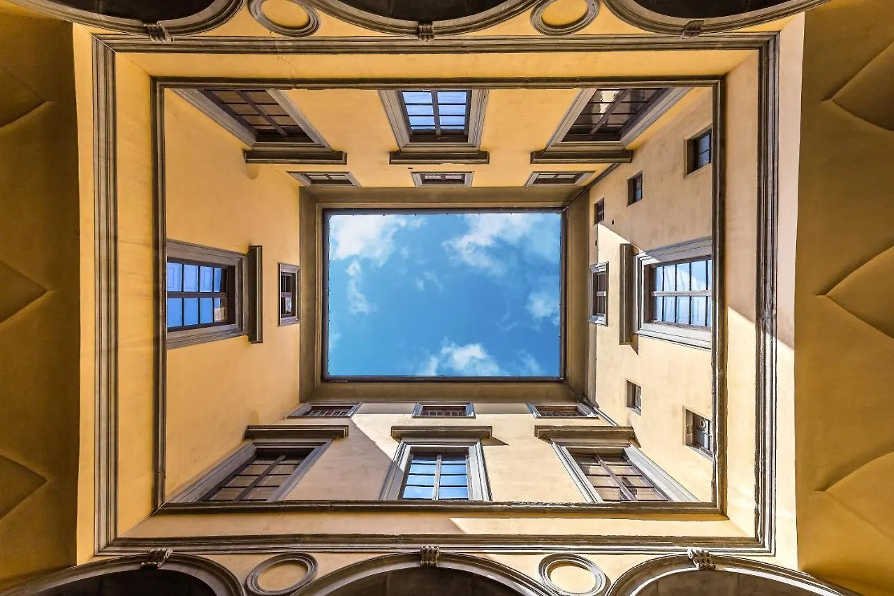 Palazzo Ridolfi - Residenza D\'Epoca contacts